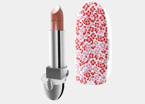 Motifs floraux sur l'étui de rouge à lèvres Guerlain Rouge G
